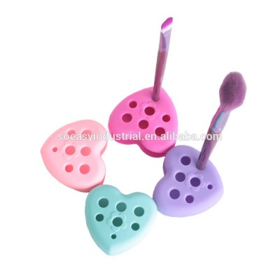 Wholesale Colorful Printed Heart Shape Silicone Makeup Brush Cleaning Mat